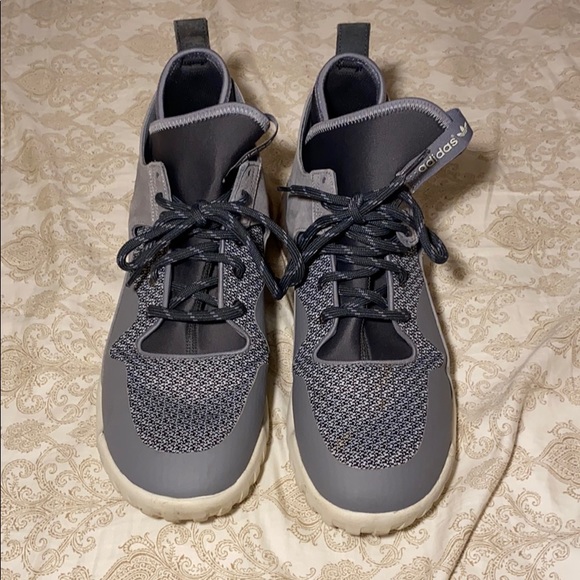 Adidas shoes - Picture 2 of 6